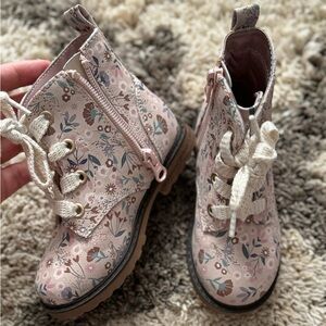 Gioavanna Boots - Pink Floral